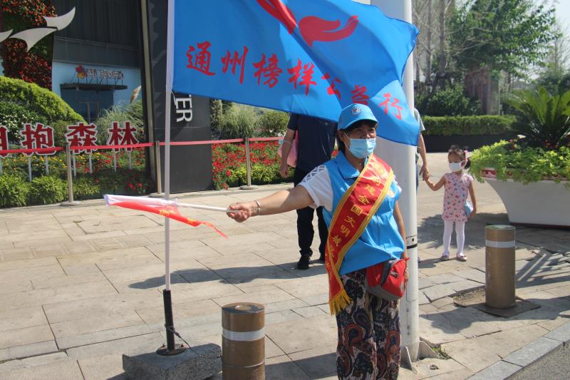 <strong>性感粉嫩妹子挨草在线观看</strong>